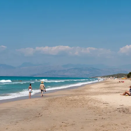 Aparthotel Ammoudia Maisonettes