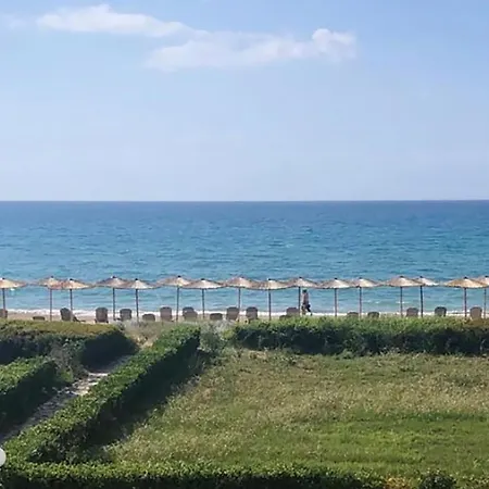 Ammoudia Maisonettes Appart hôtel Akharavi