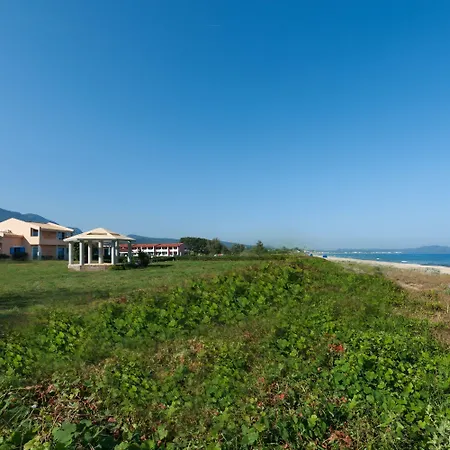 Ammoudia Maisonettes 3* 阿查拉维