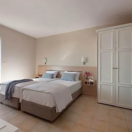 Ammoudia Maisonettes فندق