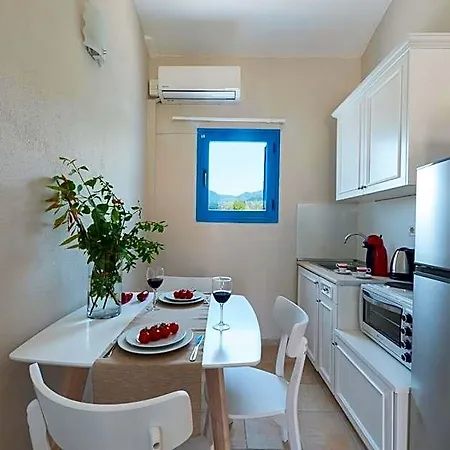 Ammoudia Maisonettes فندق 3*