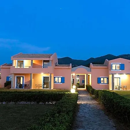 فندق Ammoudia Maisonettes 3*