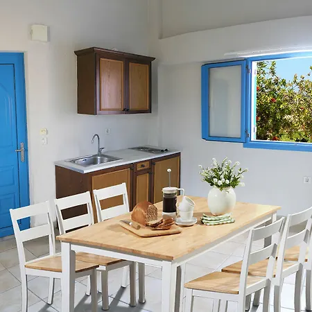 Ammoudia Maisonettes 호텔 아카라비