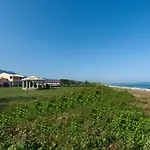 Ammoudia Maisonettes 4* أخارافي