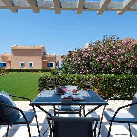 Hotel apartamentowy Ammoudia Maisonettes